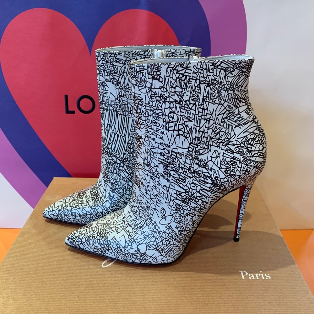 New Auth Christian Louboutin So Kate Graffiti Boot